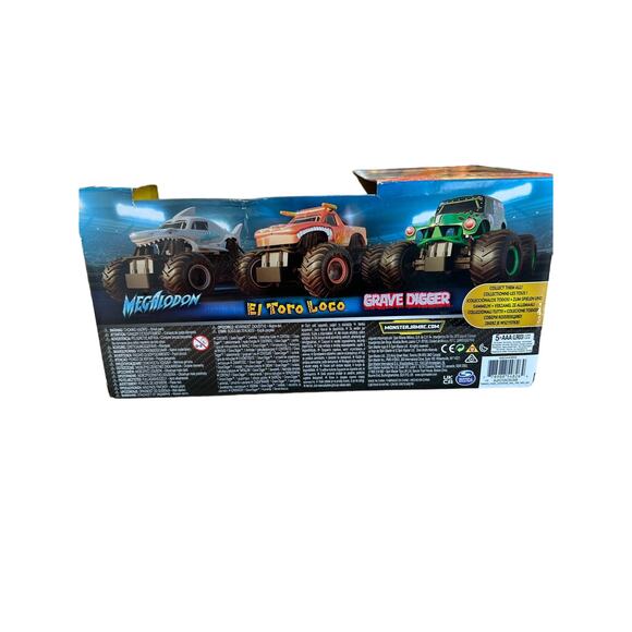 Monster Jam Grave Digger RC Truck 1:24 Scale Remote Control Monster Truck - Picture 8 of 9